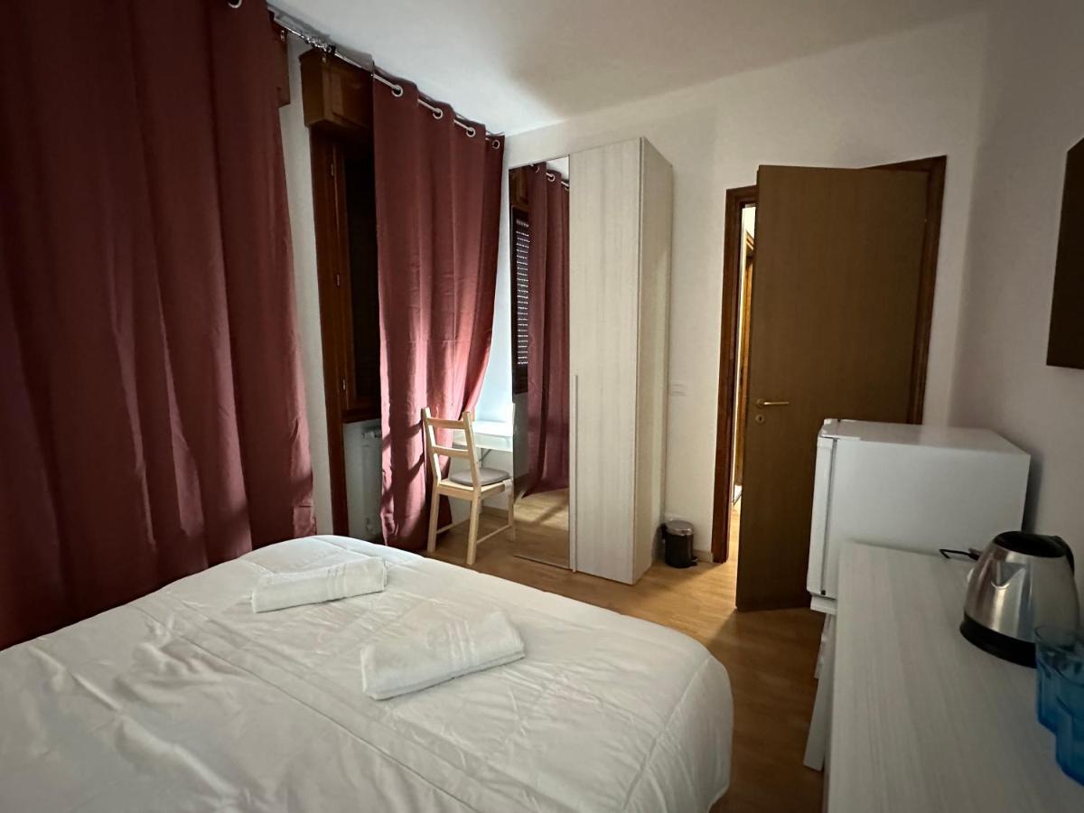 Leone D'Oro 2 - Milano Street Hotel Mestre Exterior photo
